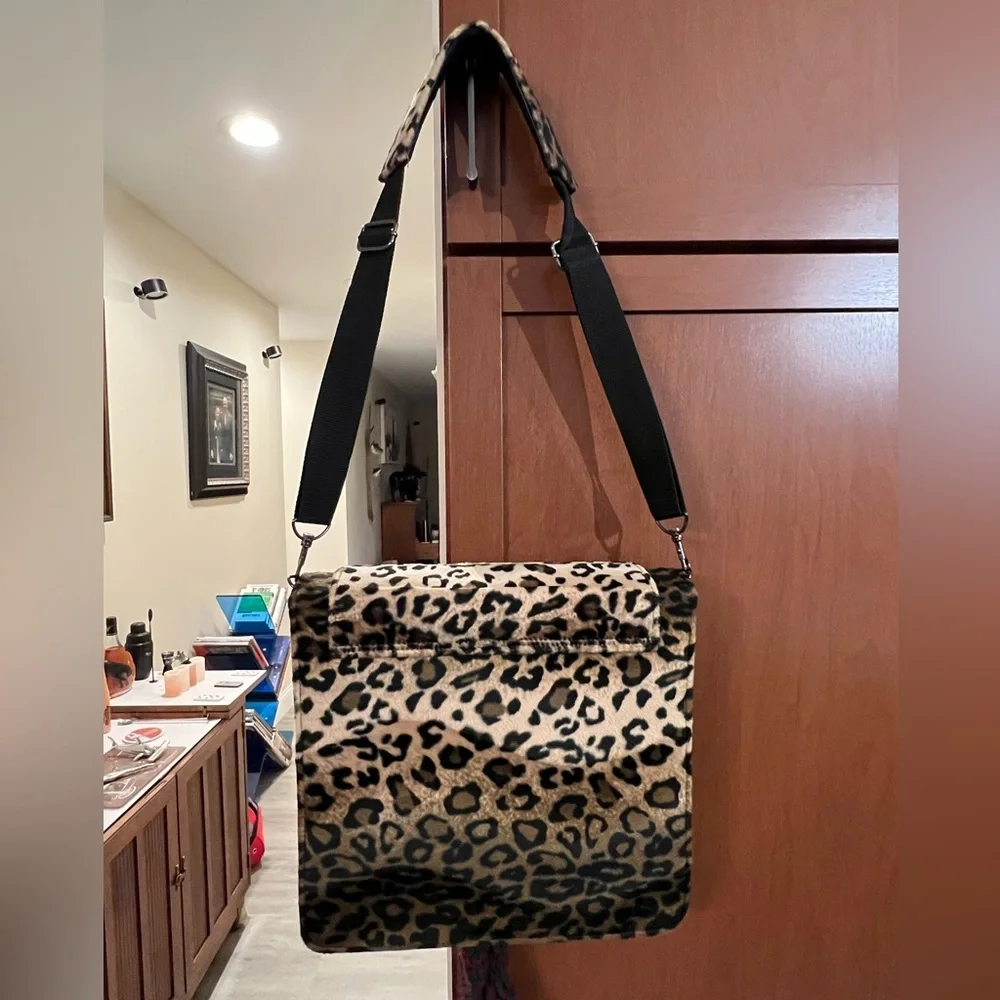 KATE SPADE!! 1 of a kind LAPTOP/IPAD CASE. NEVER USED
